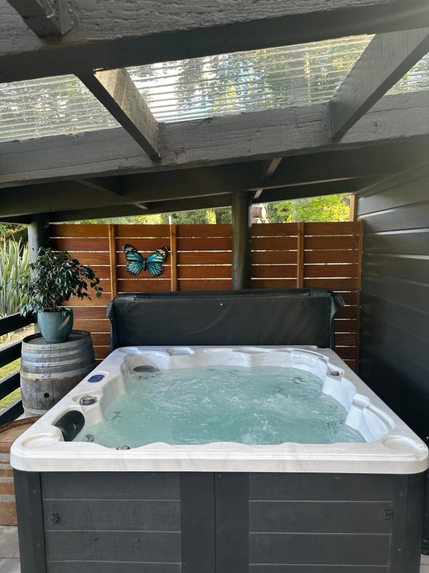 Black Cottage Boutique Acommodation Havelock North Dış mekan fotoğraf