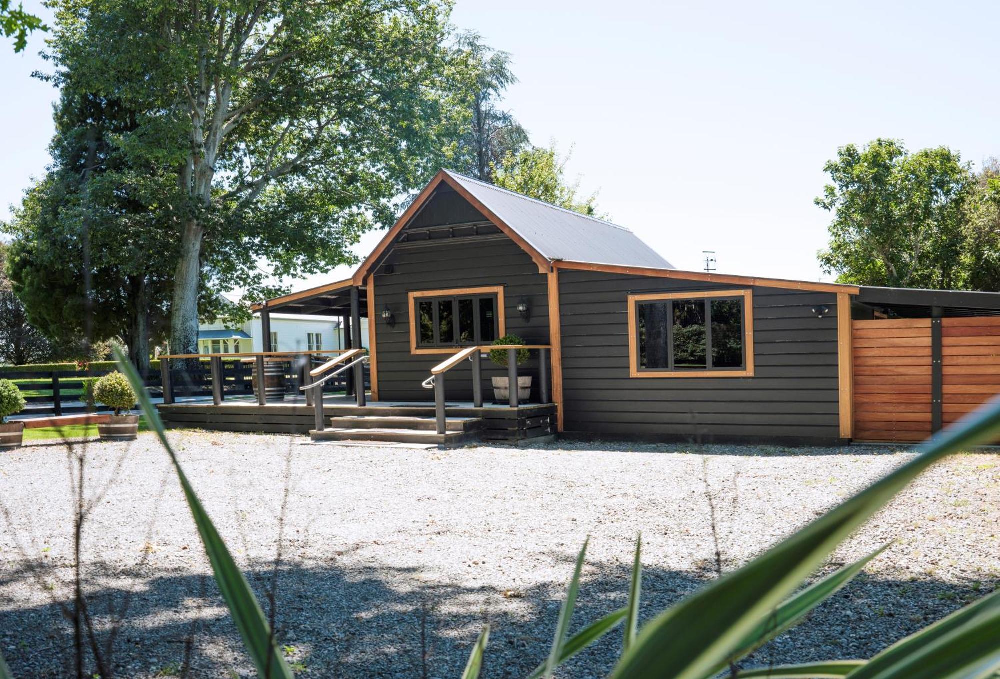 Black Cottage Boutique Acommodation Havelock North Dış mekan fotoğraf
